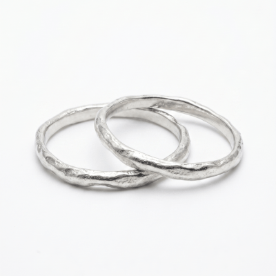 SENTIR - PAR DE ALIANÇAS MODELO FINO EM PRATA 925