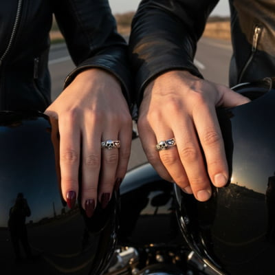 Par de Alianças Caveira Skull Love em Prata 925