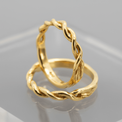 TOGETHER – Par de Alianças em Ouro Amarelo 14K