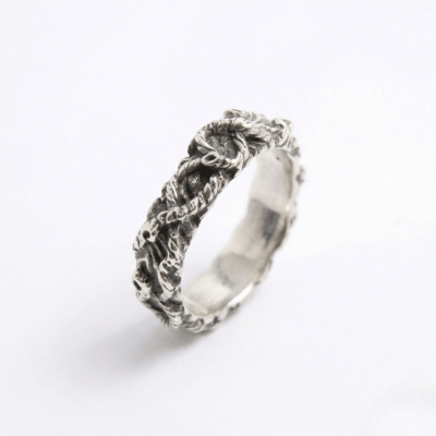 Wood – Par de Alianças Modelo Largo Esculpido em Prata 925