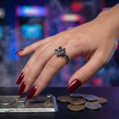 Anel Demogorgon em Prata 925 — Inspirado em Stranger Things