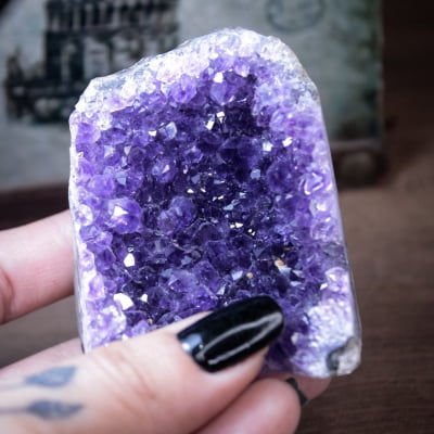 DRUSA DE AMETISTA PEDRA NATURAL  153 G