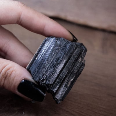 TURMALINA PRETA PEDRA NATURAL 62G