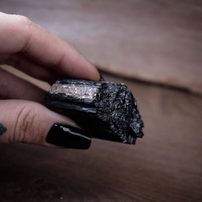TURMALINA PRETA PEDRA NATURAL 62G